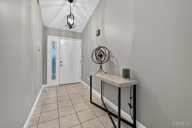 1513 Hawkins Corners Drive, Fenton, MO 63026