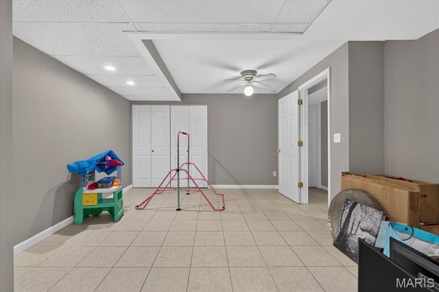 1513 Hawkins Corners Drive, Fenton, MO 63026