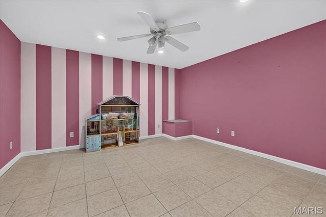1513 Hawkins Corners Drive, Fenton, MO 63026