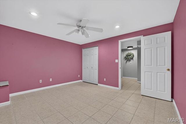 1513 Hawkins Corners Drive, Fenton, MO 63026