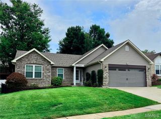 1513 Hawkins Corners Drive, Fenton, MO 63026