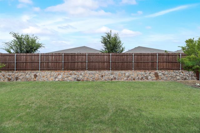 2016 Hampton Street, Anna, TX 75409