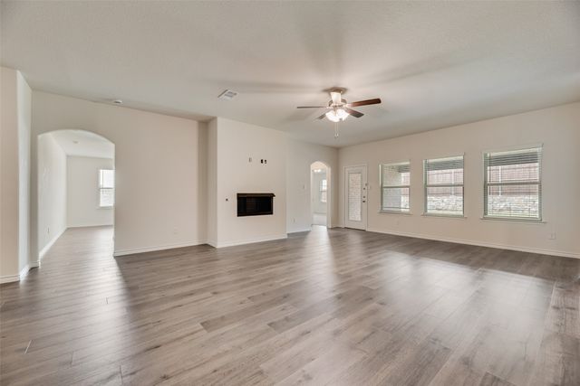 2016 Hampton Street, Anna, TX 75409