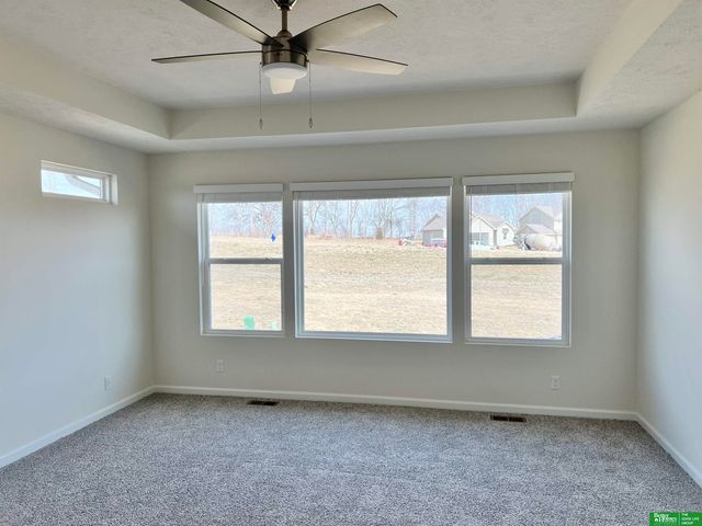 9069 N 175th Street, Bennington, NE 68007