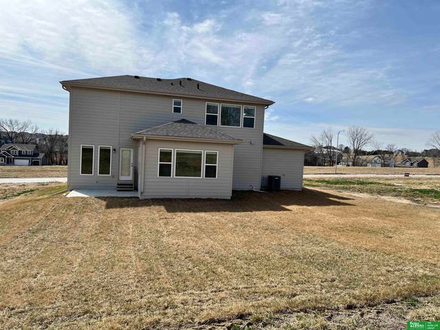9069 N 175th Street, Bennington, NE 68007