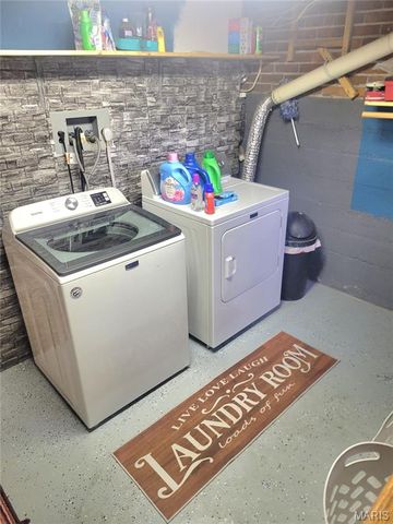 323 W Ross Street, Palmyra, MO 63461