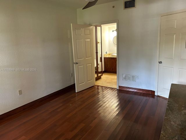 2516 Centergate Dr 102, Miramar, FL 33025