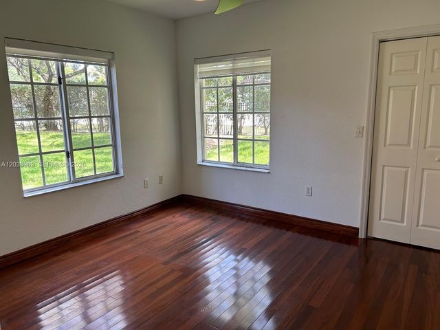 2516 Centergate Dr 102, Miramar, FL 33025