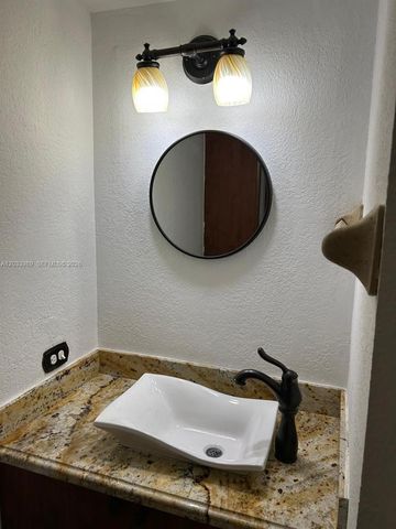 2516 Centergate Dr 102, Miramar, FL 33025