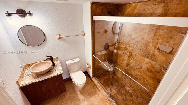 2516 Centergate Dr 102, Miramar, FL 33025
