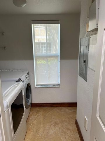 2516 Centergate Dr 102, Miramar, FL 33025