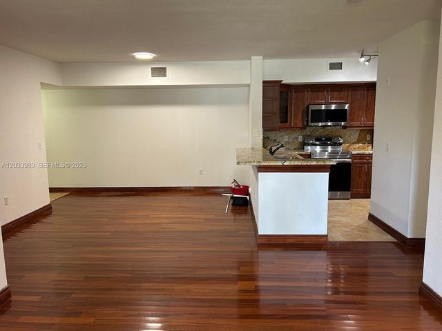2516 Centergate Dr 102, Miramar, FL 33025