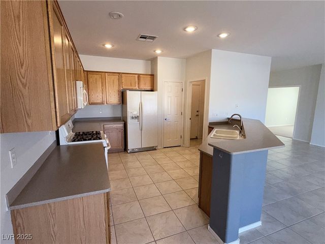 2223 Twin Falls Drive, Henderson, NV 89044