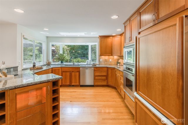 12617 NE 5th Street, Bellevue, WA 98005