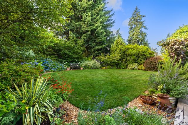 12617 NE 5th Street, Bellevue, WA 98005