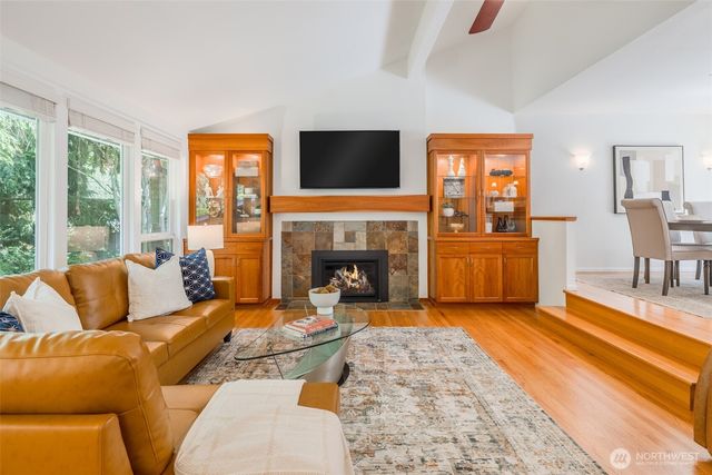 12617 NE 5th Street, Bellevue, WA 98005