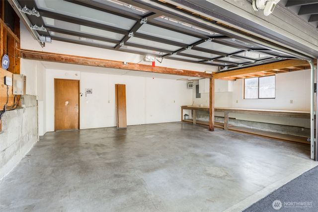 12617 NE 5th Street, Bellevue, WA 98005