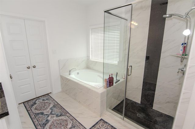 6031 Jenna Way, Rosenberg, TX 77471