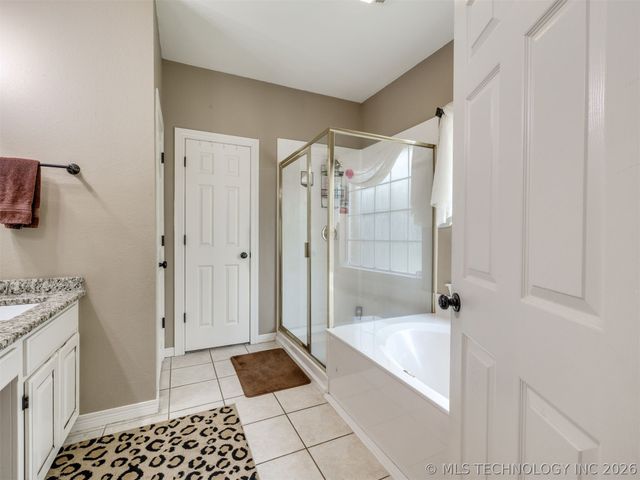 2218 S 113th West Court, Sapulpa, OK 74066