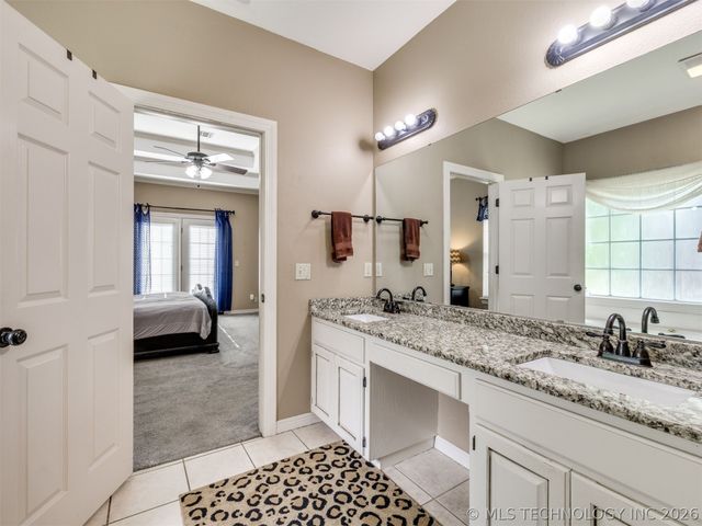 2218 S 113th West Court, Sapulpa, OK 74066