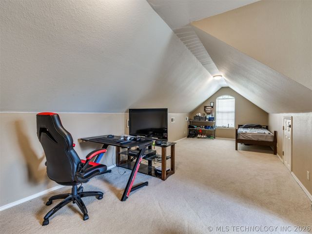 2218 S 113th West Court, Sapulpa, OK 74066