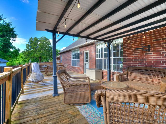 2218 S 113th West Court, Sapulpa, OK 74066