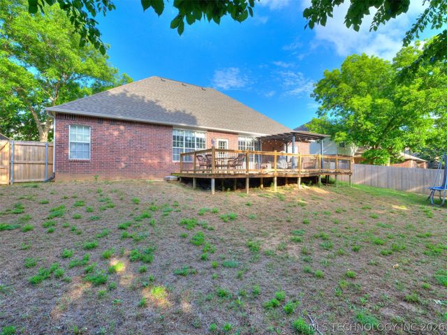 2218 S 113th West Court, Sapulpa, OK 74066