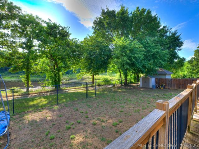 2218 S 113th West Court, Sapulpa, OK 74066