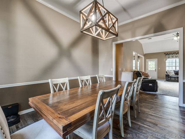 2218 S 113th West Court, Sapulpa, OK 74066