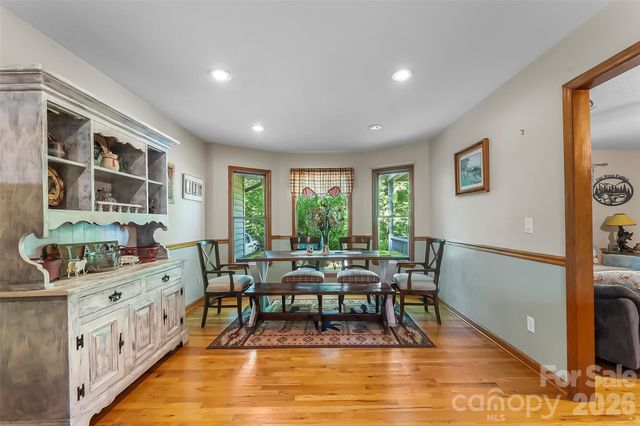 34 Lakeside Drive, Marion, NC 28752