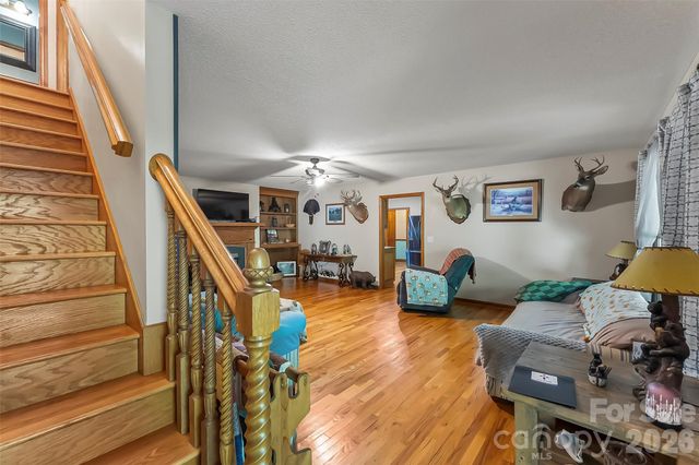 34 Lakeside Drive, Marion, NC 28752