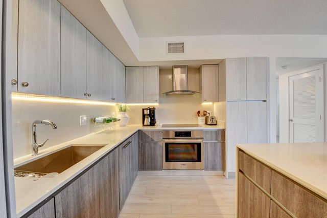 111 SE 1st Avenue 408, Delray Beach, FL 33444