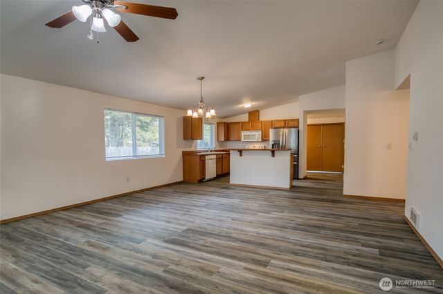 465 Centaurus Avenue SW, Ocean Shores, WA 98569