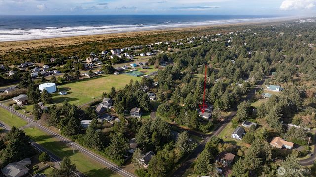 465 Centaurus Avenue SW, Ocean Shores, WA 98569