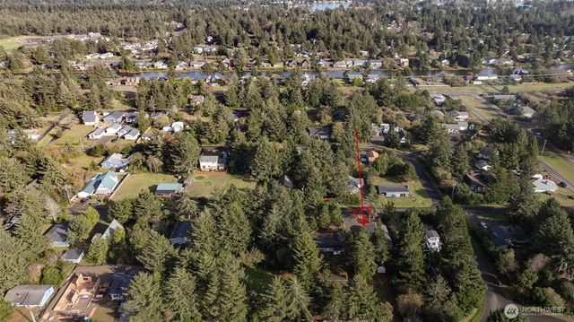465 Centaurus Avenue SW, Ocean Shores, WA 98569
