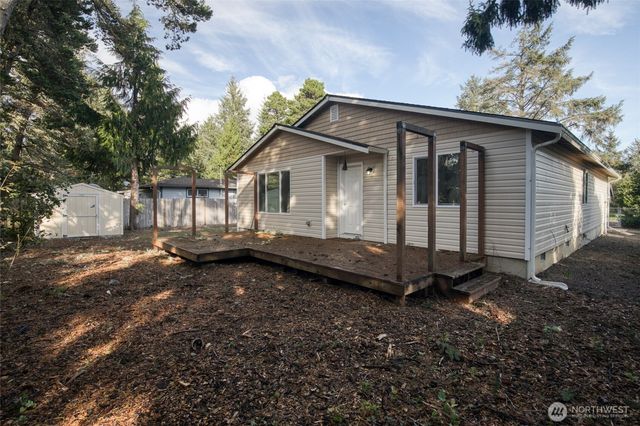 465 Centaurus Avenue SW, Ocean Shores, WA 98569