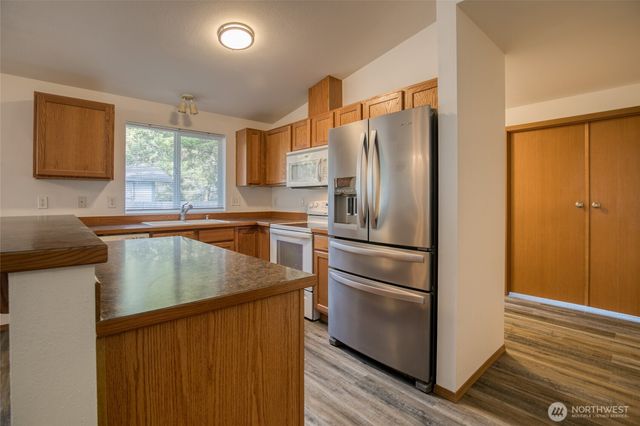 465 Centaurus Avenue SW, Ocean Shores, WA 98569