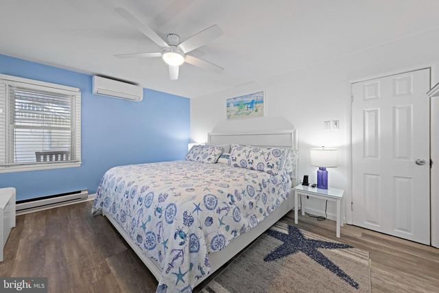 200 N 17TH ST, Surf City, NJ 08008