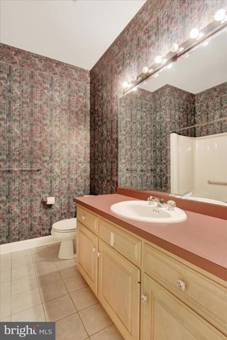 4 FOX RUN RD, Hummelstown, PA 17036