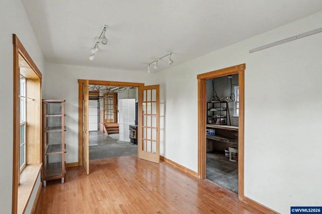 508 S 2nd St, Silverton, OR 97381
