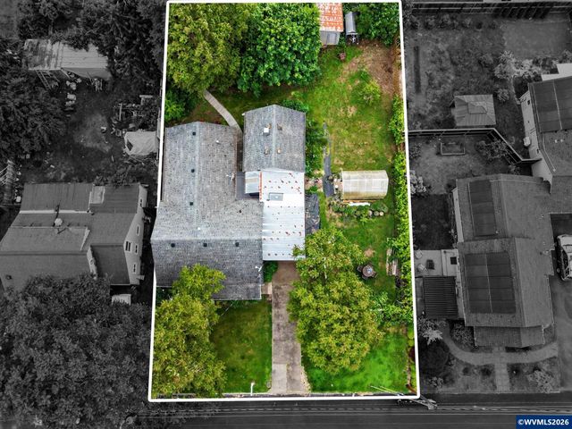 508 S 2nd St, Silverton, OR 97381