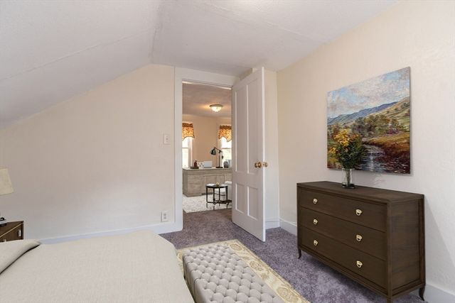 68 Northeast St, Woonsocket, RI 02895