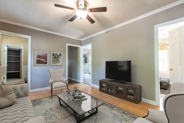 68 Northeast St, Woonsocket, RI 02895