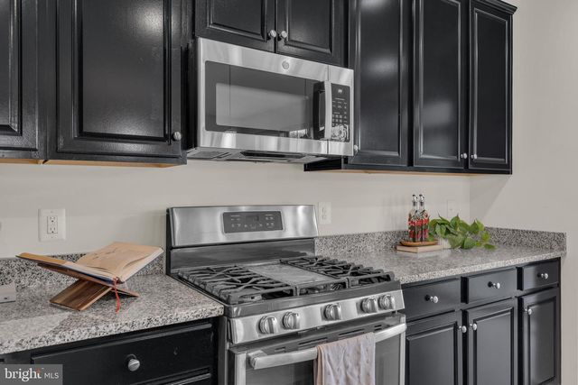 25284 ARROWROOT TER, Chantilly, VA 20152