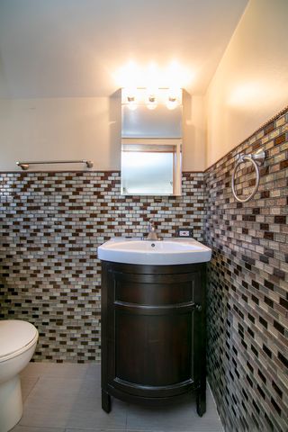 10510 W Fullerton Avenue, Melrose Park, IL 60164