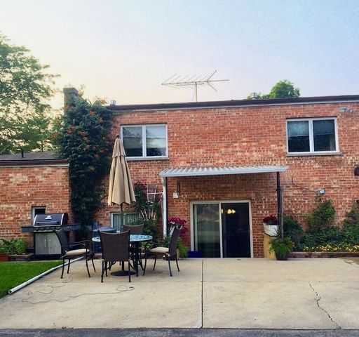 10510 W Fullerton Avenue, Melrose Park, IL 60164