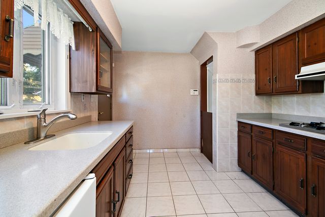 10510 W Fullerton Avenue, Melrose Park, IL 60164