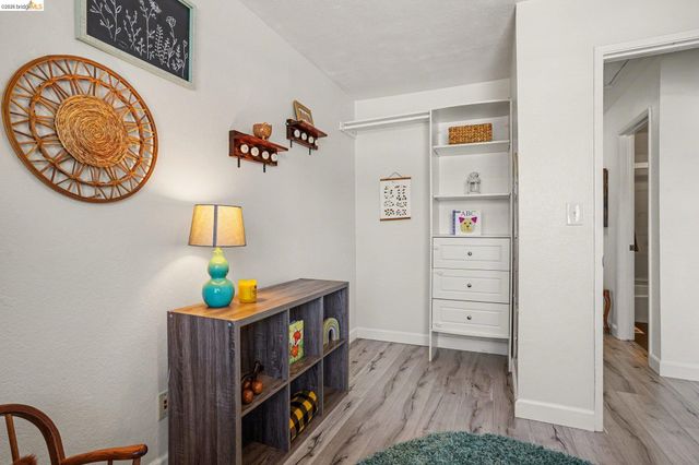 1913 Monterey Dr, Livermore, CA 94551