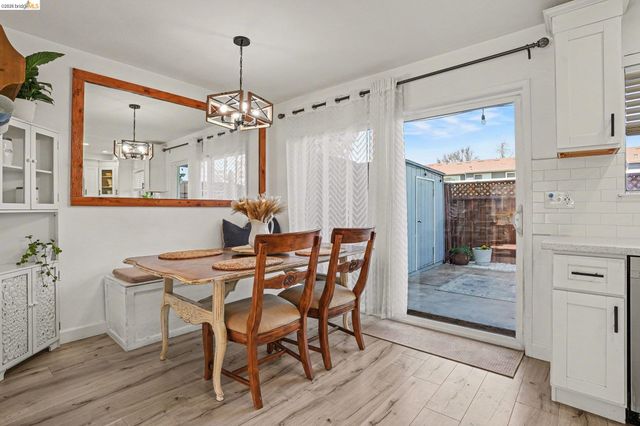 1913 Monterey Dr, Livermore, CA 94551