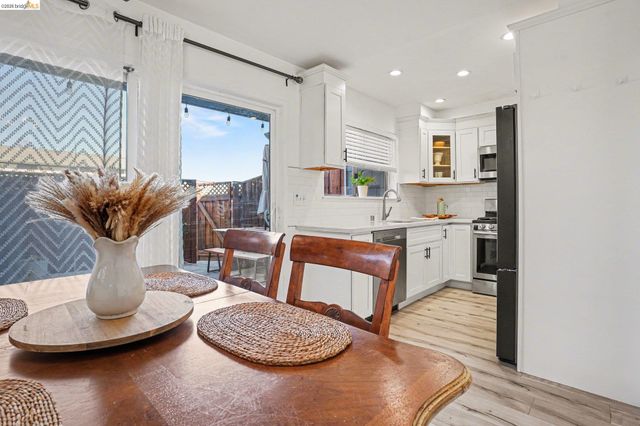 1913 Monterey Dr, Livermore, CA 94551